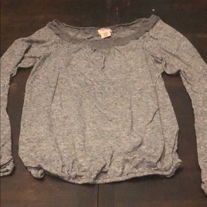 Lace detail soft long sleeve